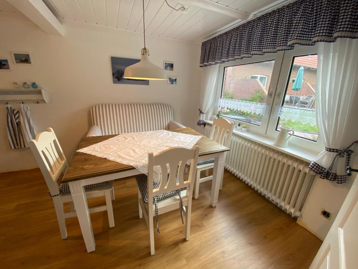 Ferienwohnung Alte Schmiede Schillig Bagian luar foto
