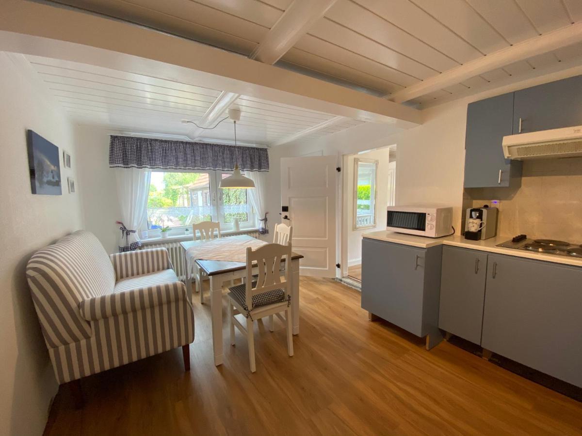 Ferienwohnung Alte Schmiede Schillig Bagian luar foto