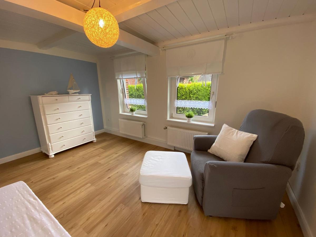 Ferienwohnung Alte Schmiede Schillig Bagian luar foto