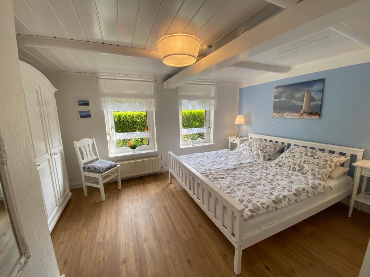 Ferienwohnung Alte Schmiede Schillig Bagian luar foto