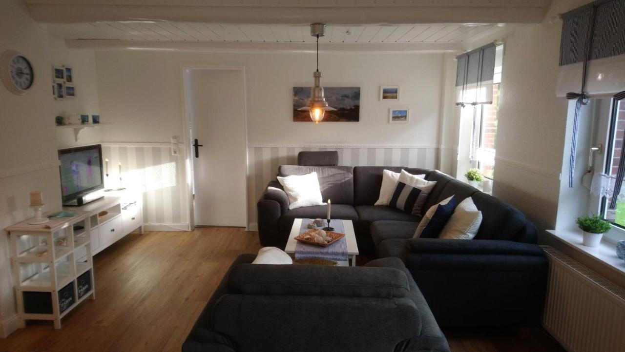 Ferienwohnung Alte Schmiede Schillig Bagian luar foto